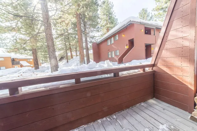 $484,500 | 63 Arrowhead Drive, Unit 12, Mammoth Lakes, CA 93546