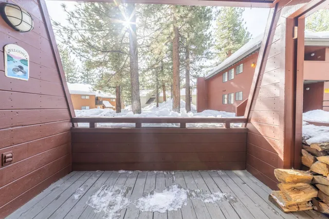 $484,500 | 63 Arrowhead Drive, Unit 12, Mammoth Lakes, CA 93546