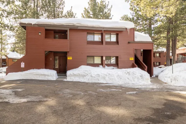 $484,500 | 63 Arrowhead Drive, Unit 12, Mammoth Lakes, CA 93546