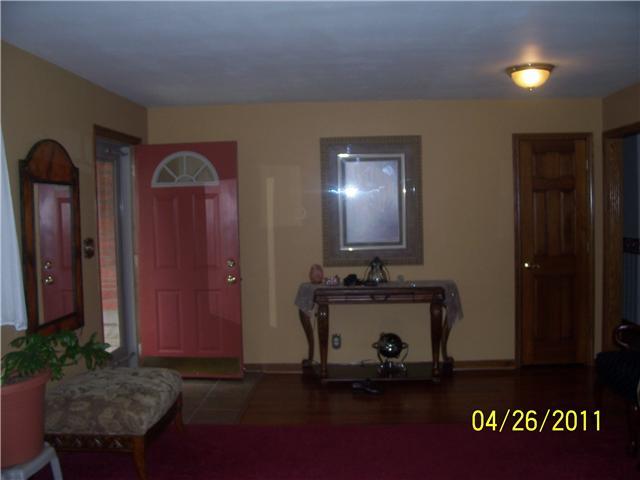 4522 Radnor Road Indianapolis, IN 46226 - Photo 7 of 18 Gallery Image 7
