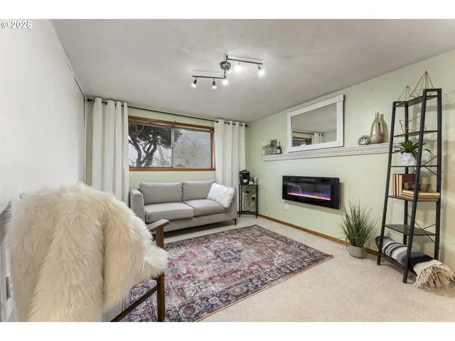 $514,900 | 15316 Southeast Lee Avenue, Milwaukie, OR 97267