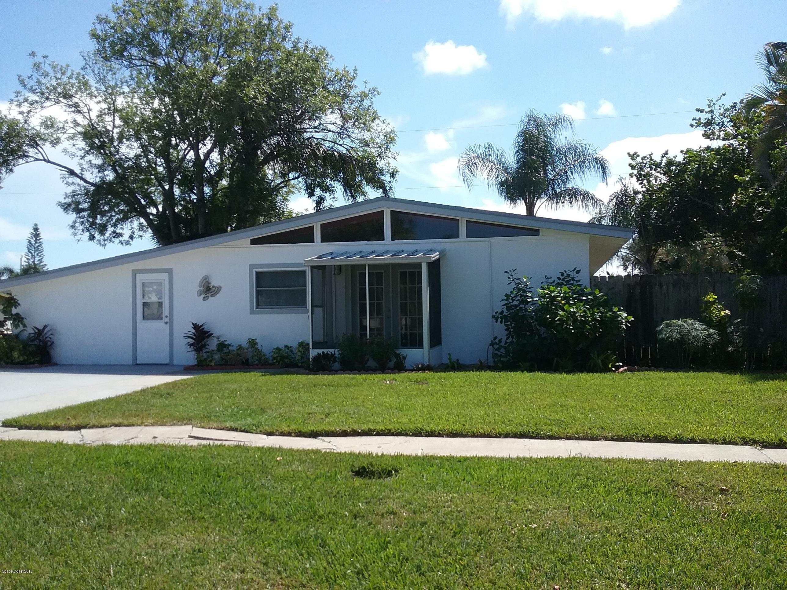 2247 Laden Road Melbourne, FL 32935 - Photo 1 of 11 2247 Laden front