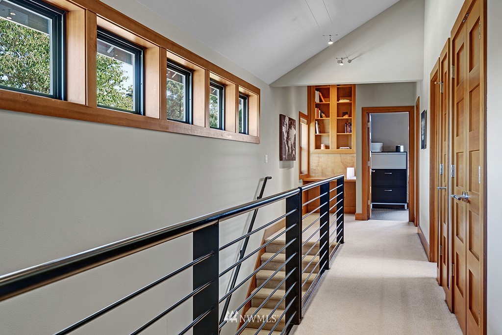 2334 North 57th Street Seattle, WA 98103 - Photo 14 of 25