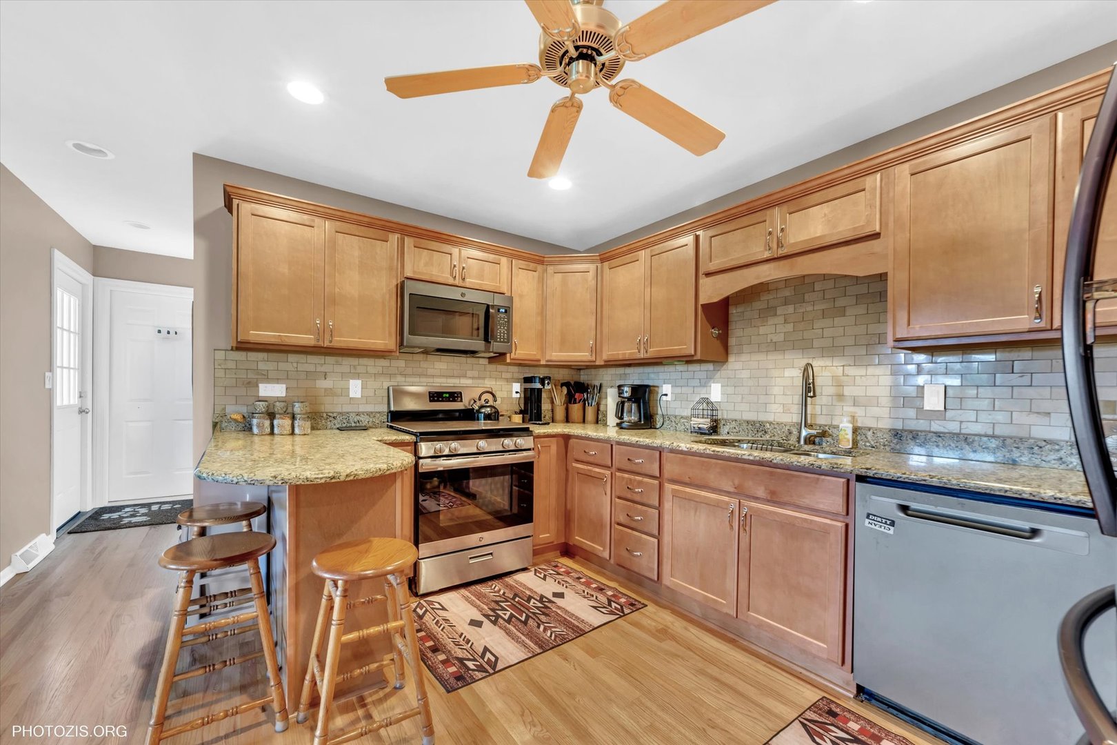 226 South Rathje Road Peotone, IL 60468 - Photo 2 of 43