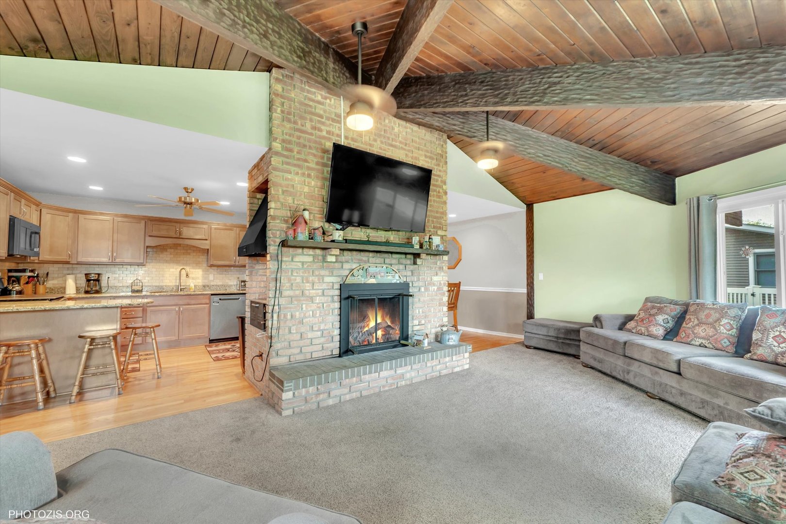 226 South Rathje Road Peotone, IL 60468 - Photo 6 of 43
