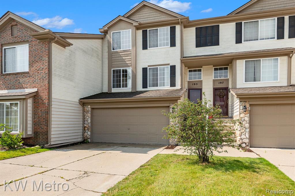 195 Oak Ridge Drive Pontiac, MI 48341 - Photo 2 of 28
