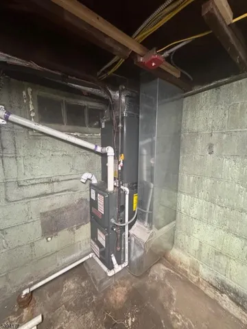 $375,000 | 1036 8 South Elmora Avenue, Elizabeth, NJ 07202