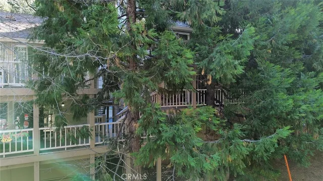 $225,000 | 196 114 Rockledge Ln Lake, Lake Arrowhead, CA 92352