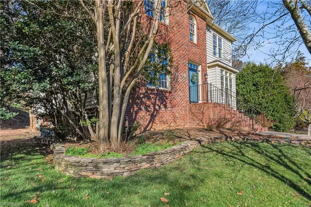 $575,000 | 325 Stonebrook Lane, Winston-Salem, NC 27104