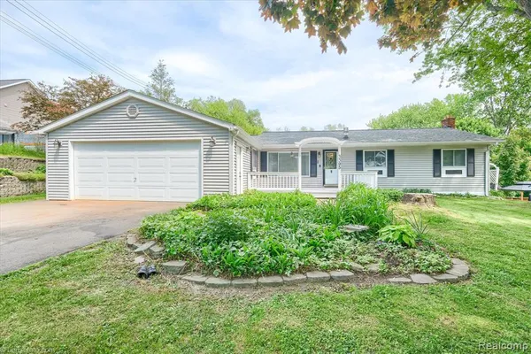 $369,000 | 3395 Sandy Shore Drive, Metamora, MI 48455