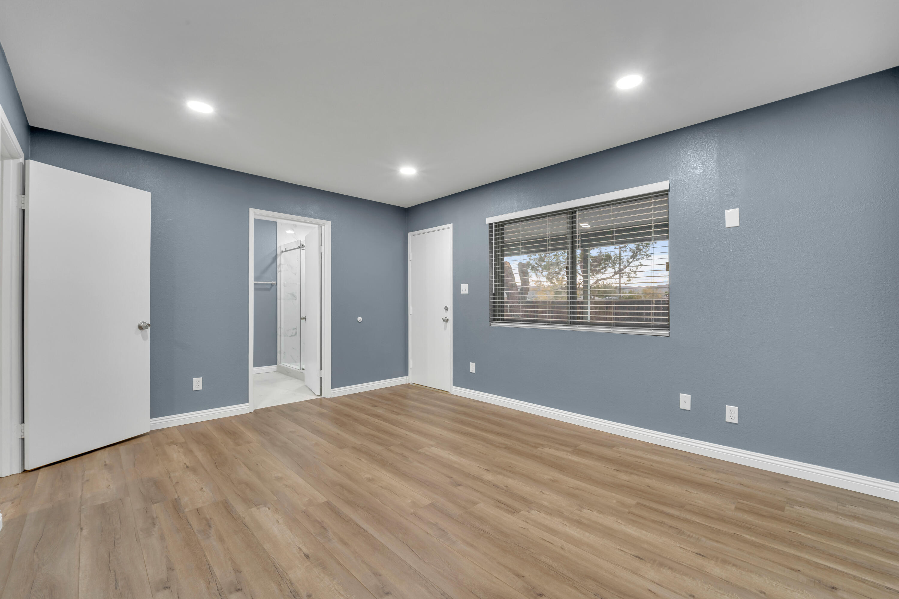 1032 South Farragut Street Ridgecrest, CA 93555 - Photo 15 of 32 a view of an empty room with windows