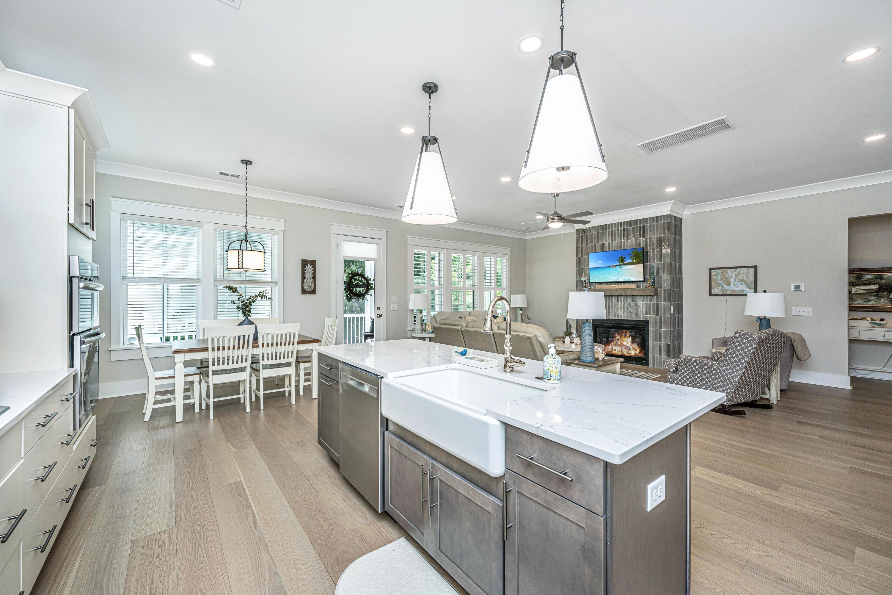 1087 Capersview Court Awendaw, SC 29429 - Photo 18 of 80 1087CapersviewCt019