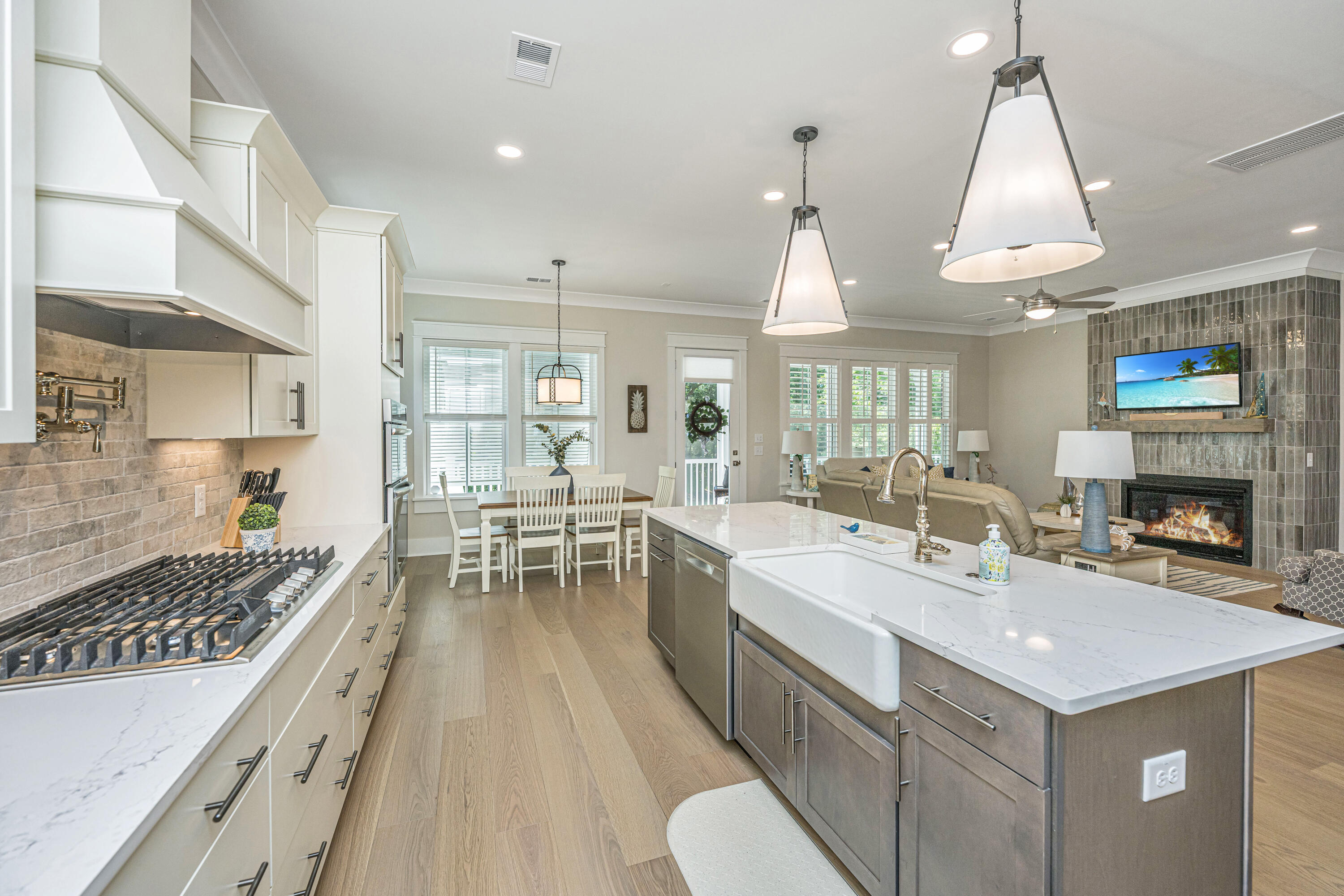 1087 Capersview Court Awendaw, SC 29429 - Photo 3 of 80 1087CapersviewCt023