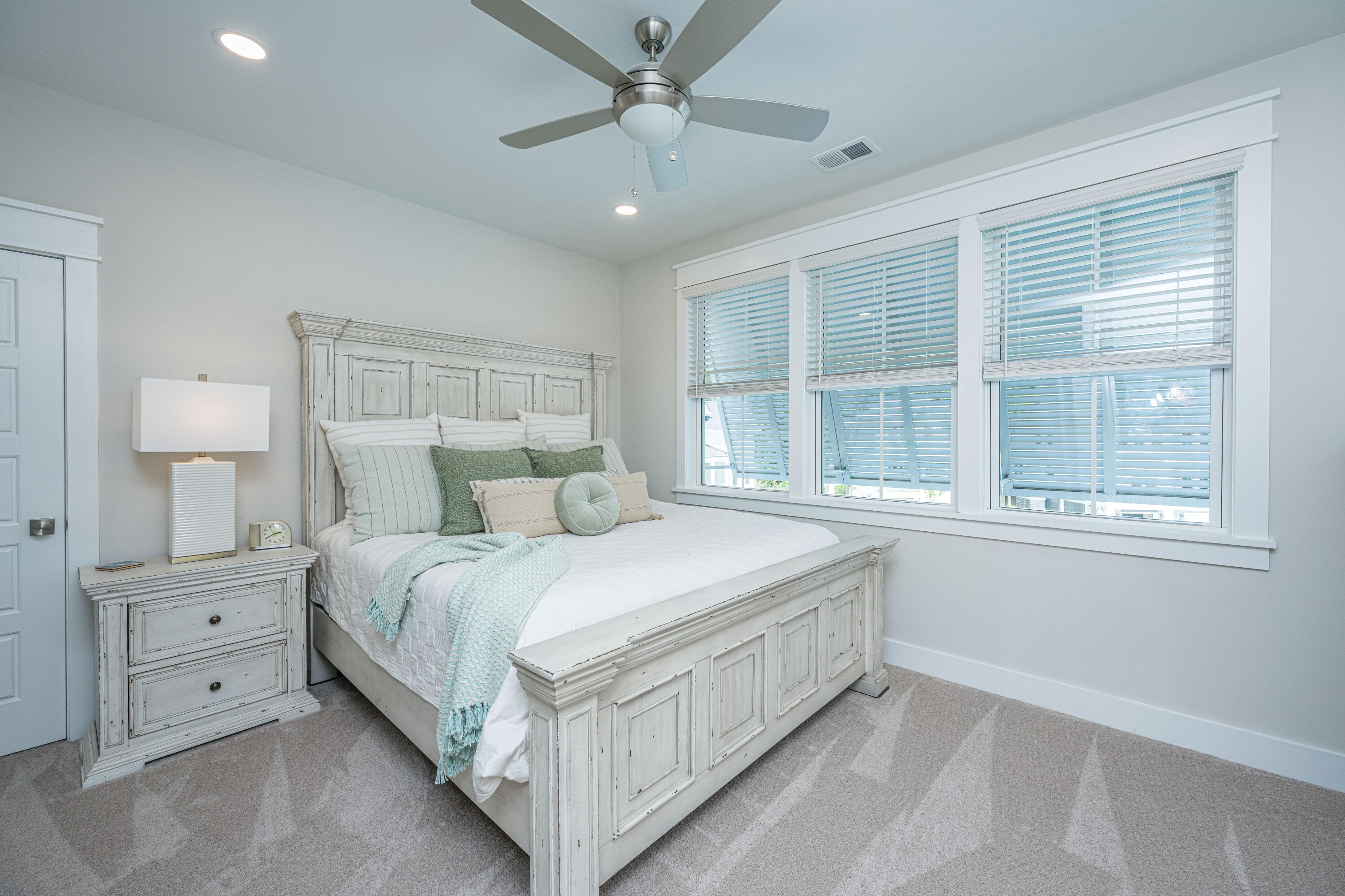 1087 Capersview Court Awendaw, SC 29429 - Photo 32 of 80 1087CapersviewCt036