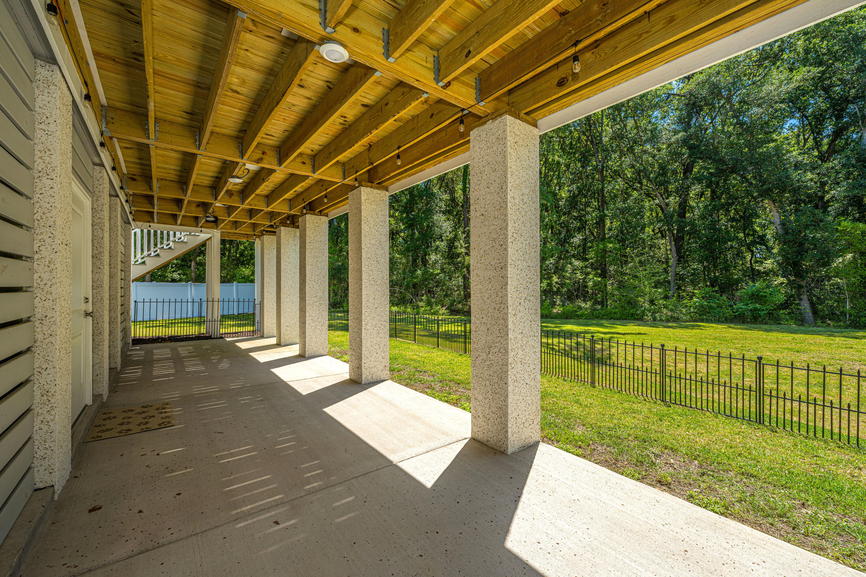 1087 Capersview Court Awendaw, SC 29429 - Photo 53 of 80 1087CapersviewCt065
