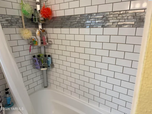 $399,900 | 1930 Benson Avenue, Prosser, WA 99350