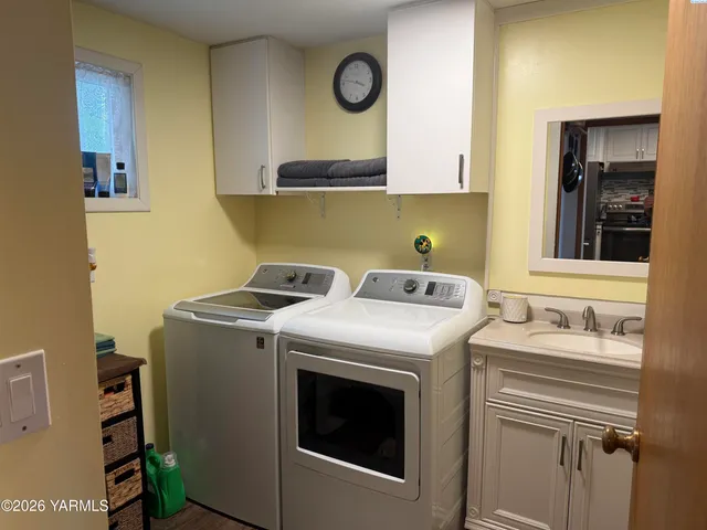 $399,900 | 1930 Benson Avenue, Prosser, WA 99350