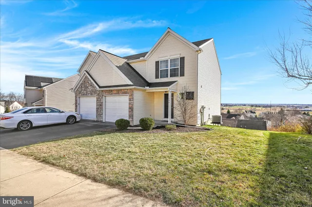 a house view with a outdoor space