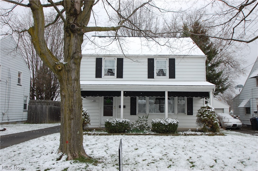 189 Creed Street Struthers, OH 44471 - Photo 1 of 14 View of front of house featuring covered porch