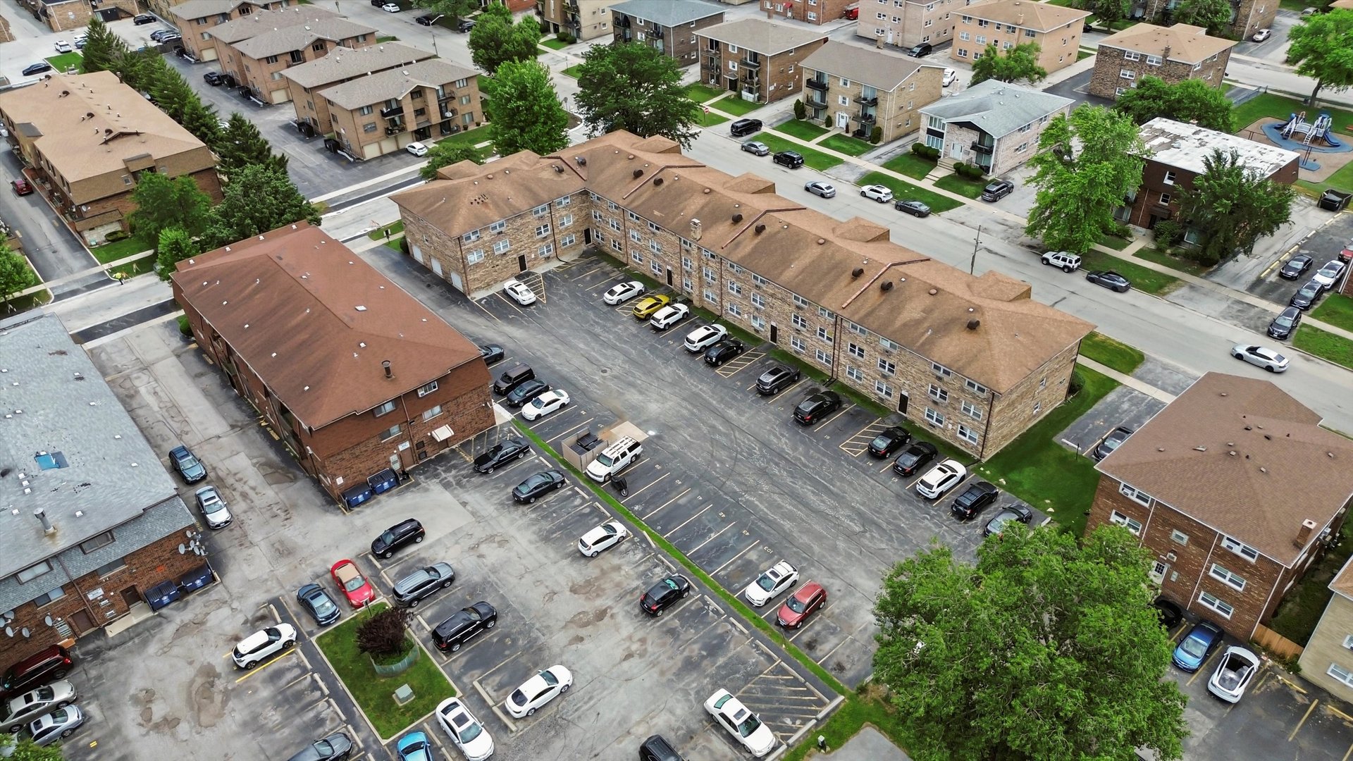 9850 Nottingham Avenue, Unit 202 Chicago Ridge, IL 60415 - Photo 28 of 31 Gallery Image 28