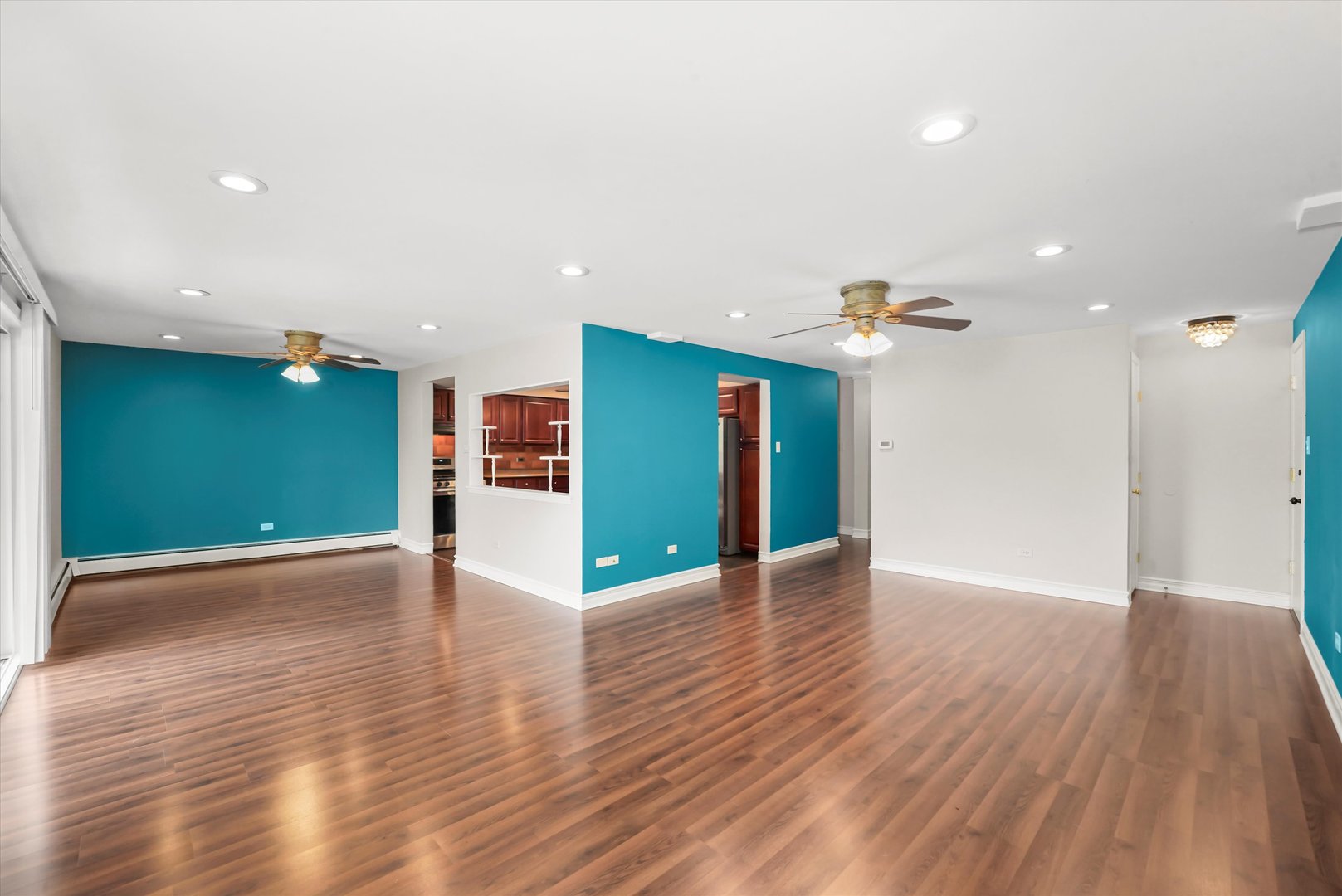 9850 Nottingham Avenue, Unit 202 Chicago Ridge, IL 60415 - Photo 3 of 31 Gallery Image 3