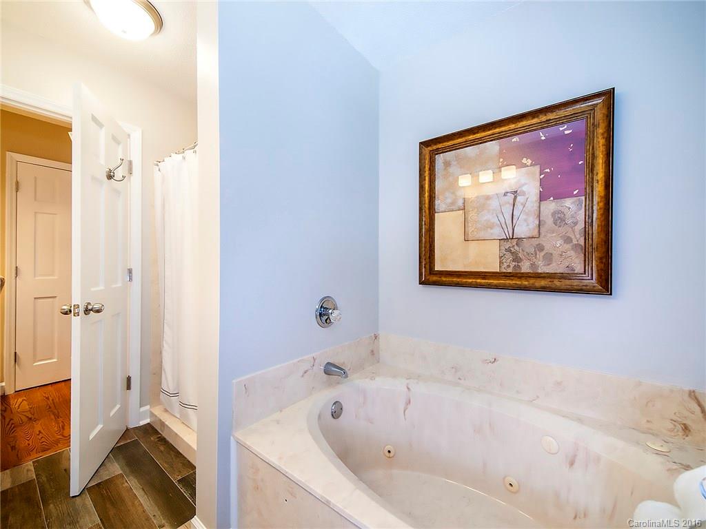15112 Thomas Road Charlotte, NC 28278 - Photo 14 of 24 Gallery Image 14