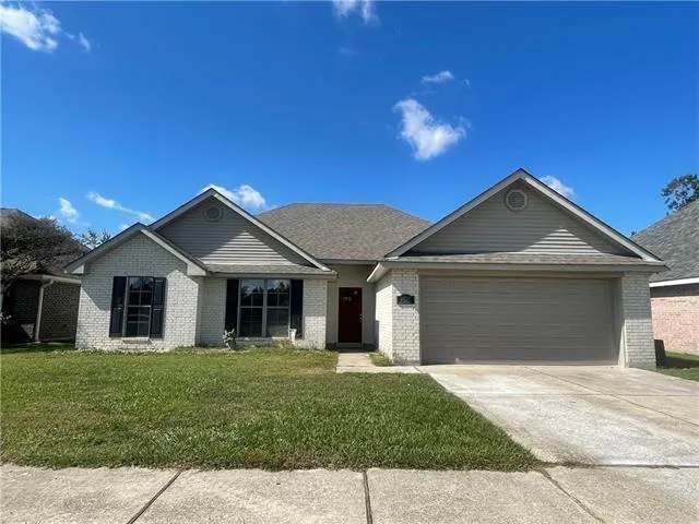 $1,950 | 105 Magnolia Manor Boulevard, Boutte, LA 70039