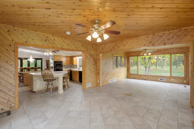 $1,790,000 | 5696 170th Street North, Hugo, MN 55038