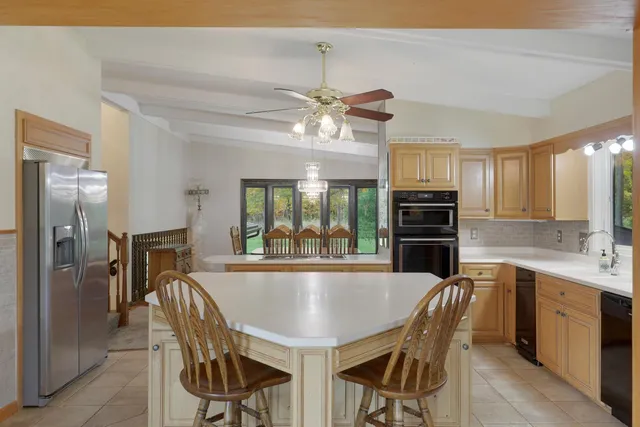 $1,790,000 | 5696 170th Street North, Hugo, MN 55038