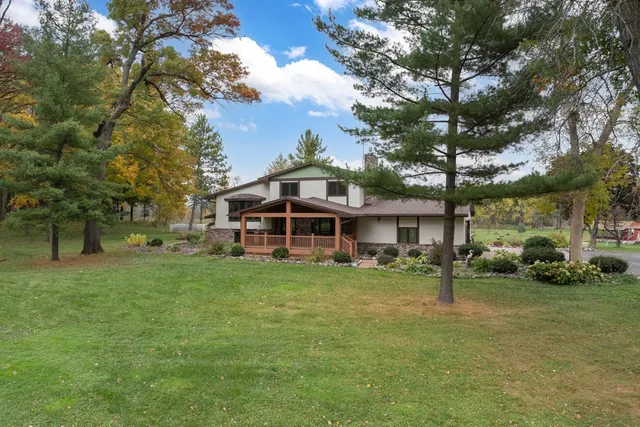 $1,790,000 | 5696 170th Street North, Hugo, MN 55038