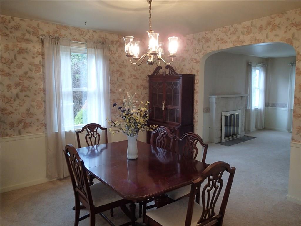 642 Reno Street Rochester, PA 15074 - Photo 11 of 25 Spacious formal dining room!