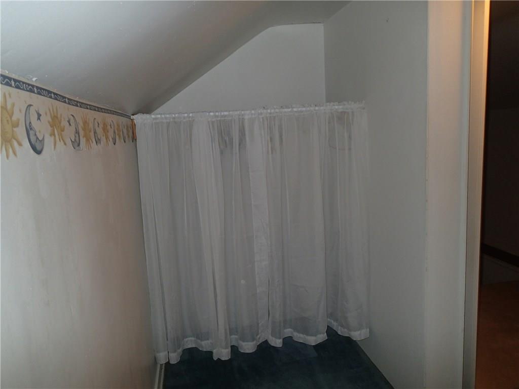642 Reno Street Rochester, PA 15074 - Photo 20 of 25 bedroom upper level