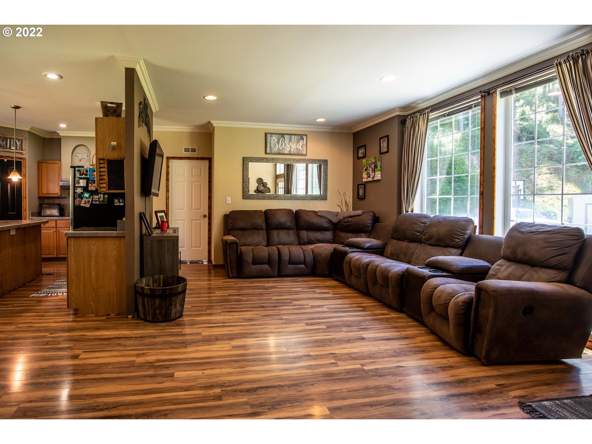 1578 Scholfield Road Reedsport, OR 97467 - Photo 6 of 37 a living room with furniture and a large window