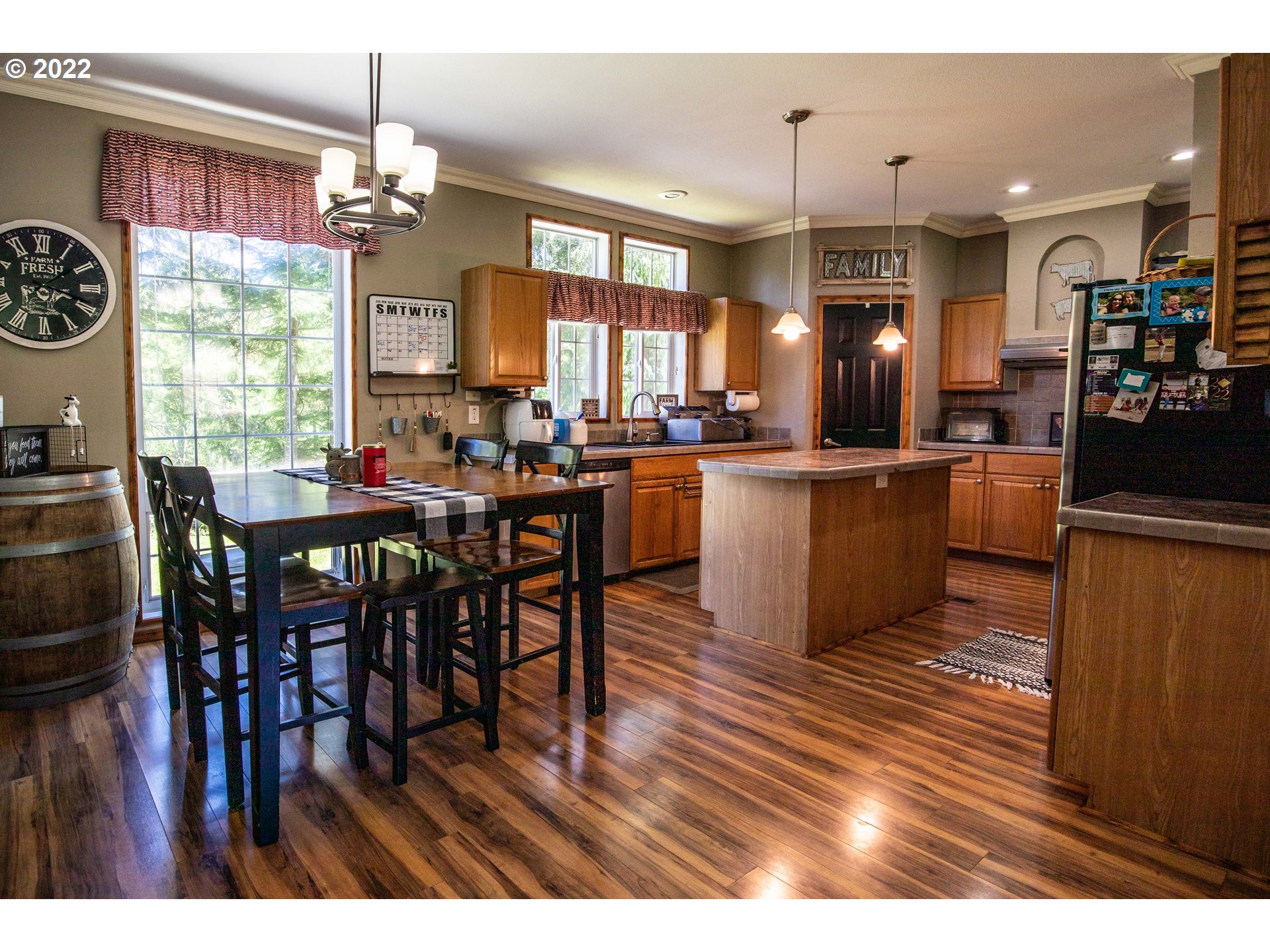 1578 Scholfield Road Reedsport, OR 97467 - Photo 7 of 37 a kitchen with lots of counter top space