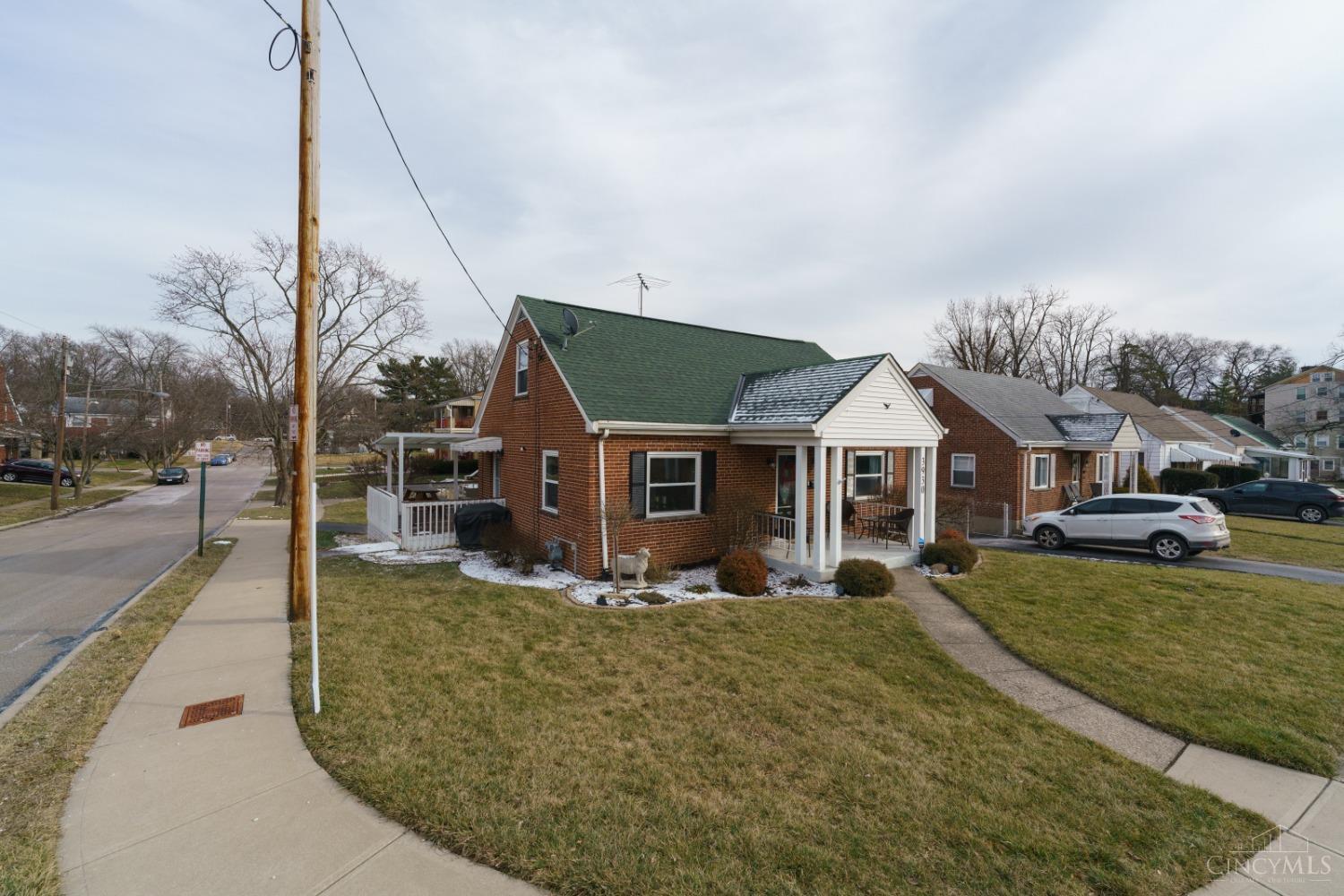 3930 School Section Road Cheviot, OH 45211 - Photo 3 of 23