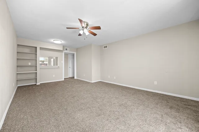 $1,300 | 9616 Long Point Road, Houston, TX 77055