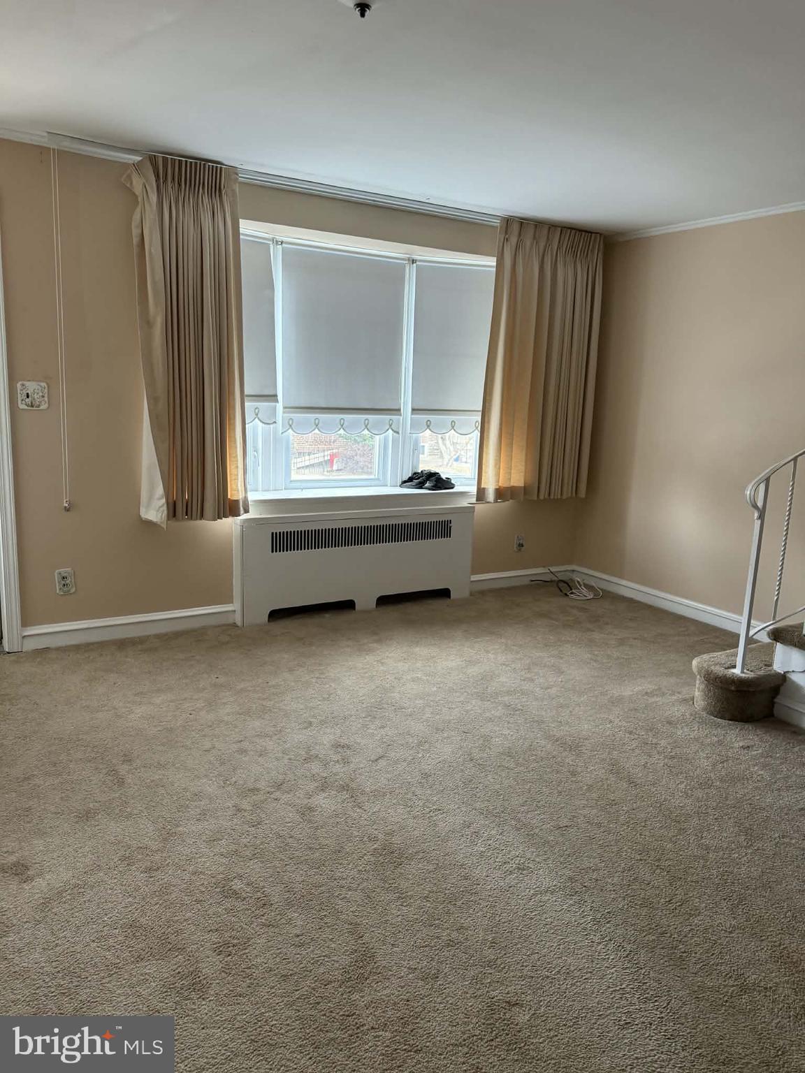 1344 Greeby Street Philadelphia, PA 19111 - Photo 3 of 19 an empty room with window