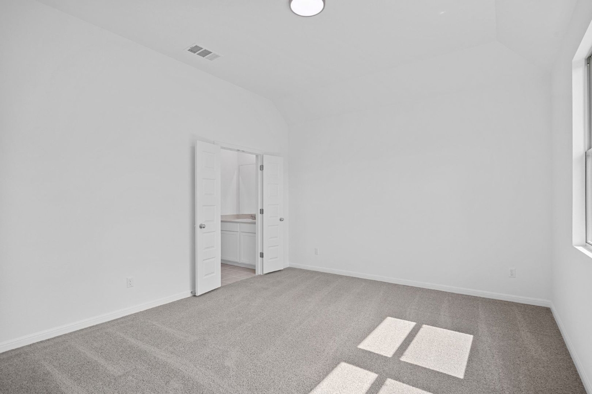 338 Bendecido Loop Elgin, TX 78621 - Photo 13 of 39