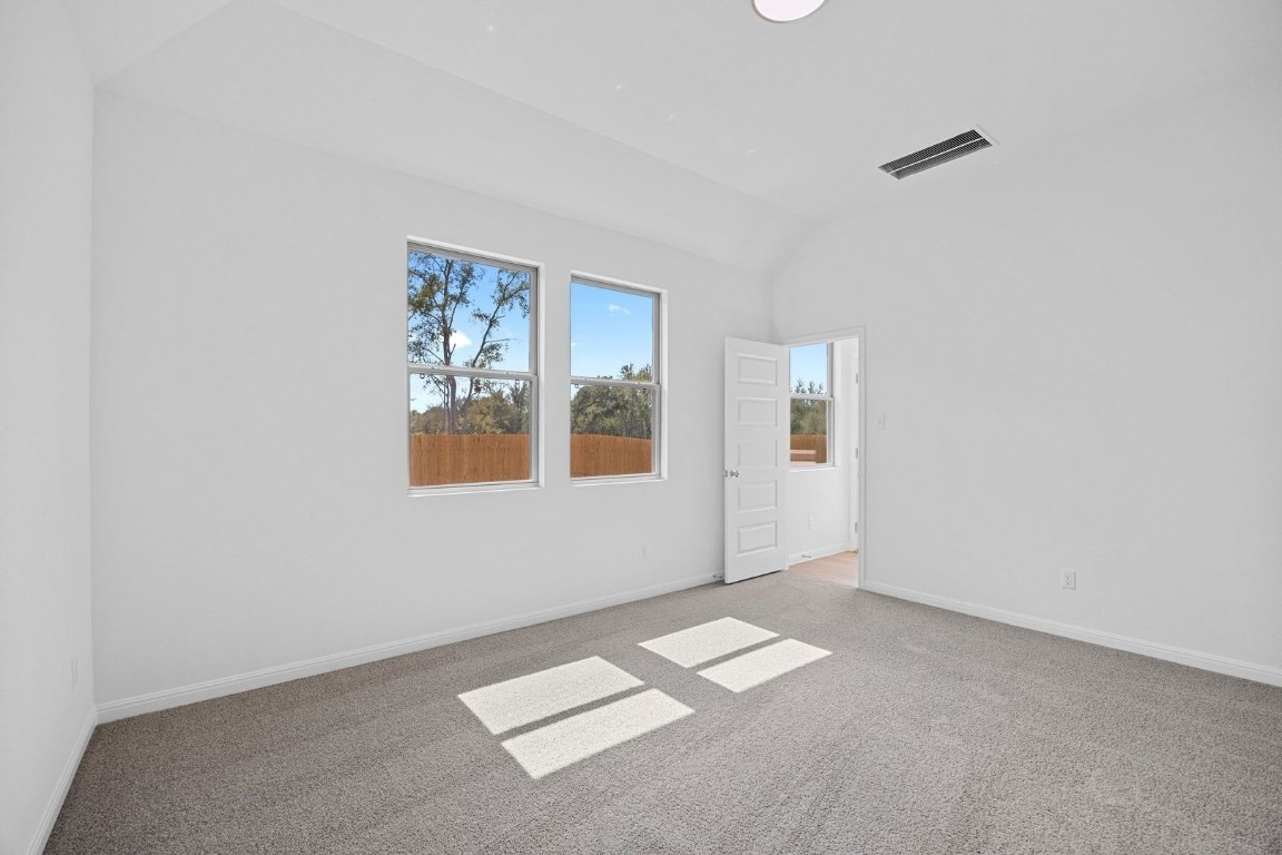 338 Bendecido Loop Elgin, TX 78621 - Photo 14 of 39