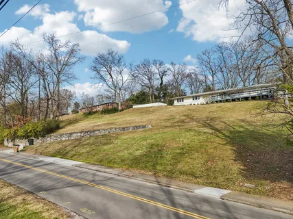 $985,000 | 2437 Eastland Avenue, Nashville, TN 37206