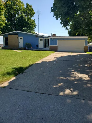 $239,000 | 682 Waverly Drive, Benton Harbor, MI 49022