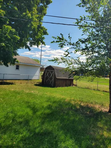 $239,000 | 682 Waverly Drive, Benton Harbor, MI 49022