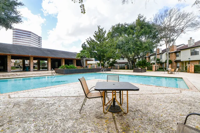 $2,400 | 2626 Bering Drive, Houston, TX 77057