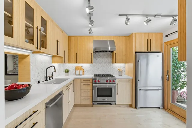 $875,000 | 1585-1585 Moraga Way, Moraga, CA 94556