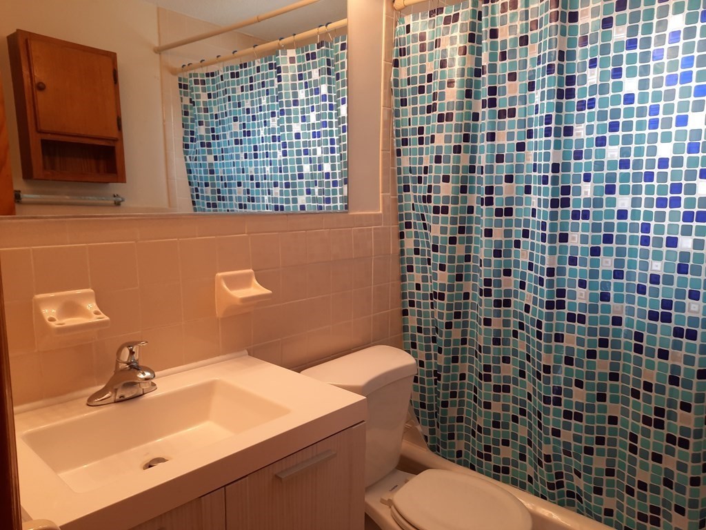 452 Cold Spring Avenue, Unit 452 West Springfield, MA 01089 - Photo 15 of 18 Gallery Image 15