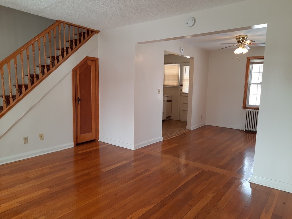 452 Cold Spring Avenue, Unit 452 West Springfield, MA 01089 - Photo 3 of 18 Gallery Image 3
