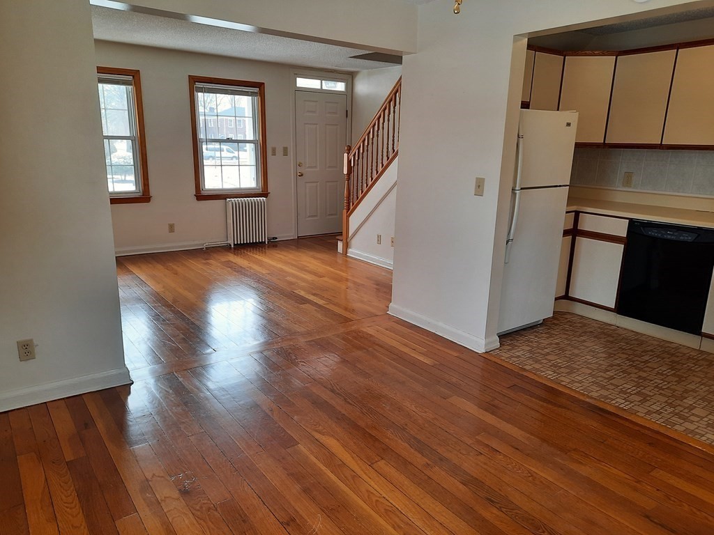 452 Cold Spring Avenue, Unit 452 West Springfield, MA 01089 - Photo 7 of 18 Gallery Image 7