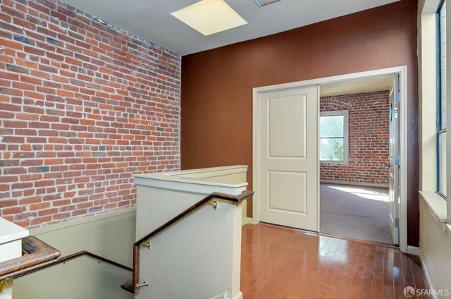 a view of an outdoor space