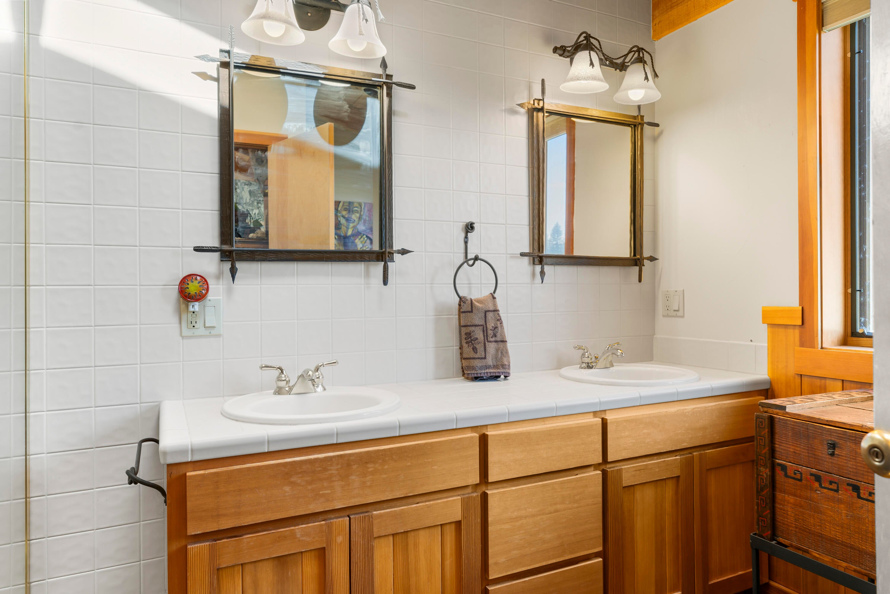 20875 Sholes Road Bend, OR 97702 - Photo 59 of 88 Bathroom in attached living quarters