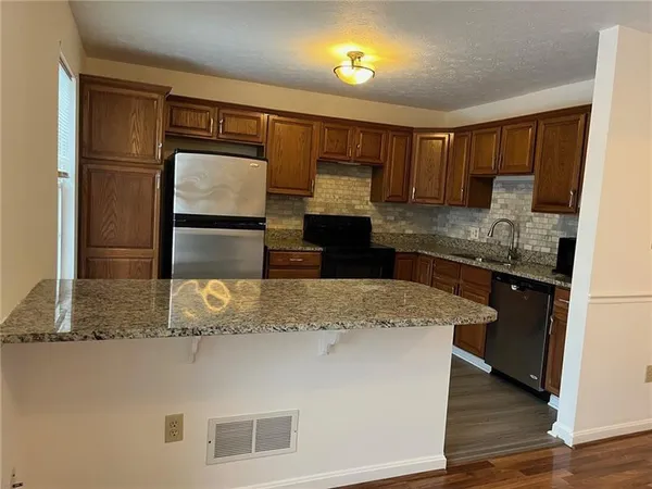 $260,000 | 2003 Trail Court, Jeannette, PA 15644